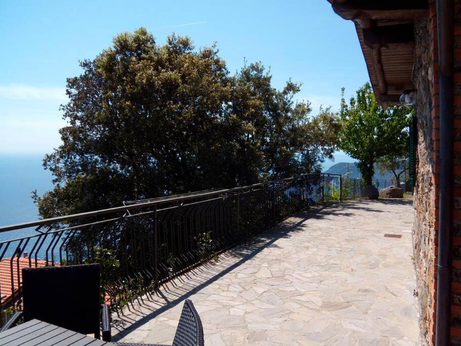 Nature&Sea Chalet Corniglia Bagian luar foto