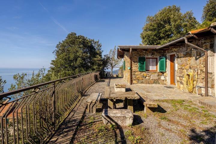 Nature&Sea Chalet Corniglia Bagian luar foto